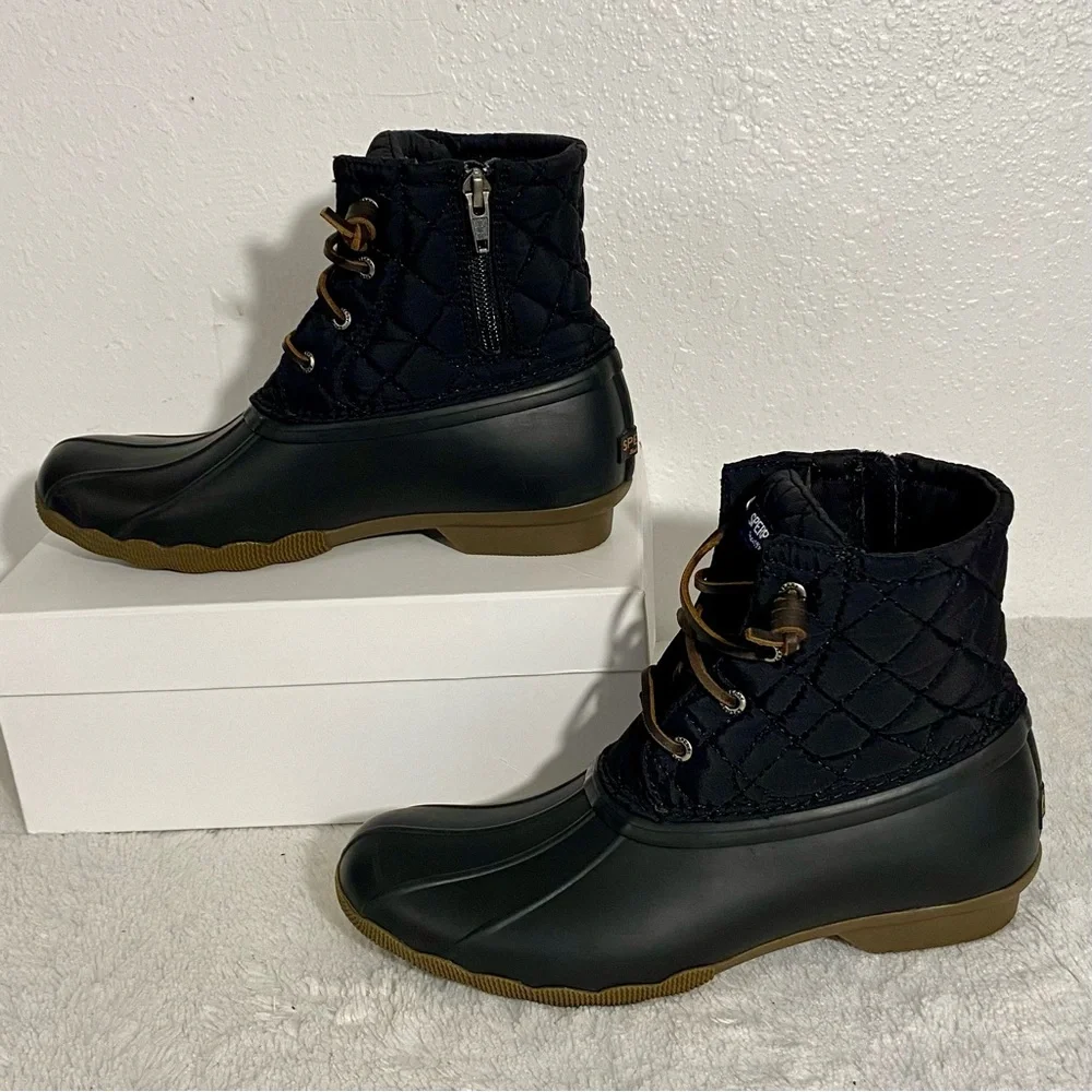 Sperry Black Saltwater Quilted Duck Boots Big Girls Size 6 Side Zip